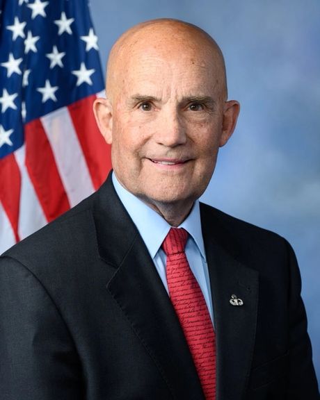 عضو بالكونغرس الأميركي: إيران في وضع هش.. وأخشى أن تتجه بسرعة نحو تصنيع سلاح نووي