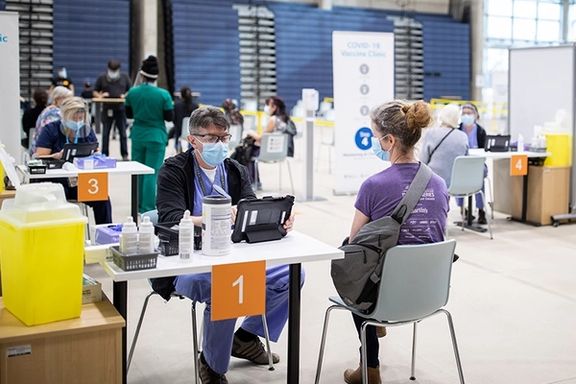 در بزرگترین واکسیناسیون تاریخ، میزان واکسن کرونای تزریق شده از ۲/۱۵ میلیارد دوز گذشت