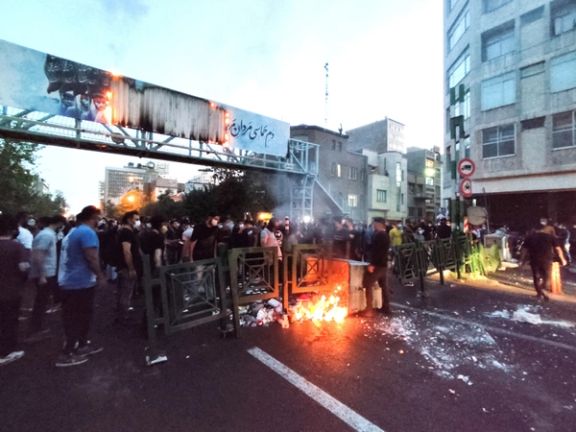 Protesters in Tehran on September 21, 2022