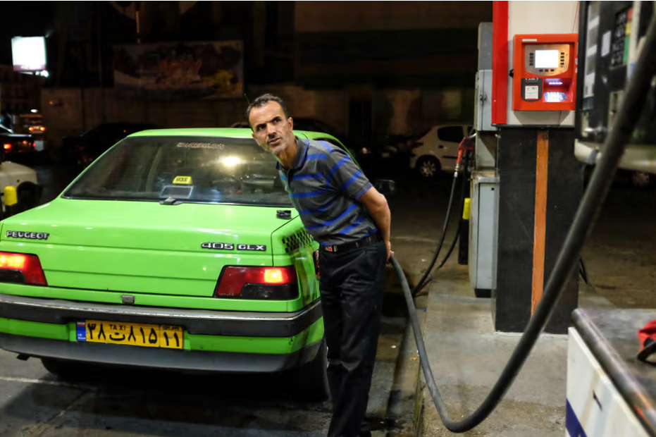 إيران تبدأ رسميًا تطبيق زيادة أسعار البنزين ضمن نظام تسعير ثلاثي جديد