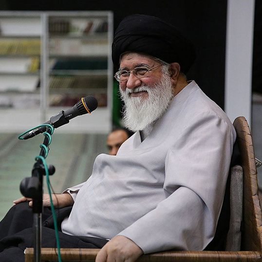 Friday Imam of Mashhad: If a neighbor is not affiliated with the governor, no more relationship should be established