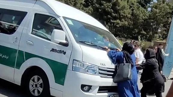 رییس مجلس: قانون حجاب ۲۳ آذر ابلاغ میشود و دیگر گشت ارشاد نیست