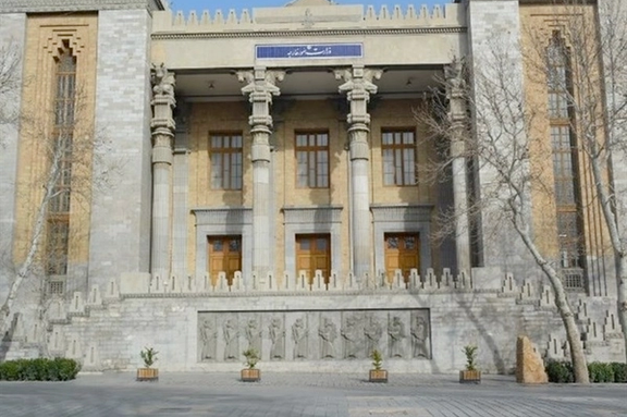 احضار کاردار روسیه در تهران به دلیل همراهی مسکو با موضع کشورهای عربی درباره جزایر سهگانه