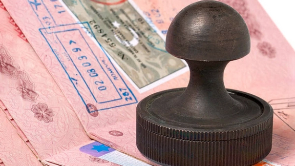 عراق نام ایران را در فهرست کشورهای بینیاز از ویزا برای سفر به این کشور قرار نداد