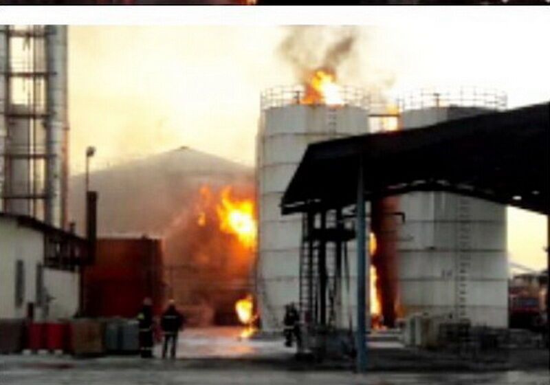  Sabotage Causes Fire At Shadegan Oilfield In Southern Iran