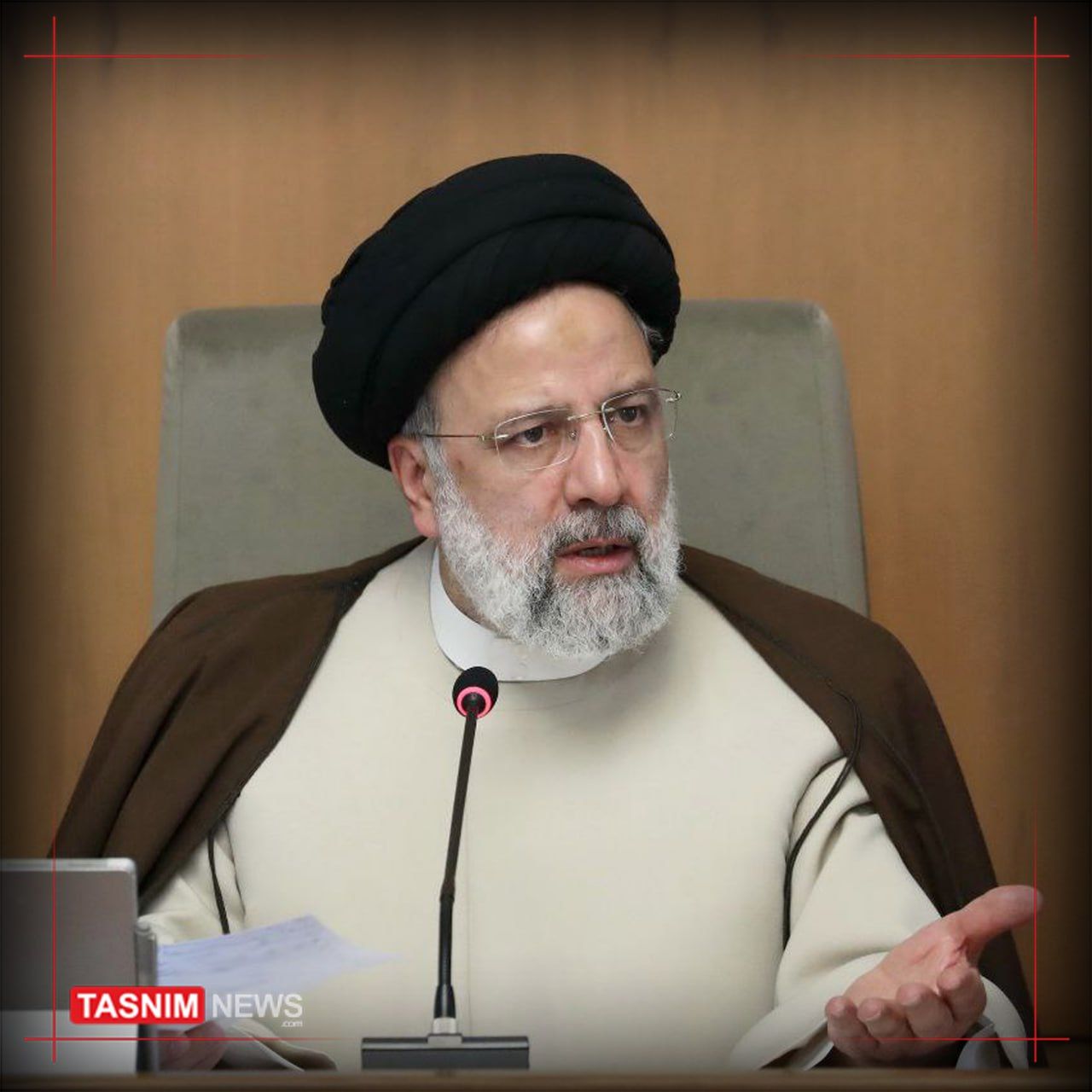 الرئيس الإيراني يصف تسميم الطالبات بـ "مؤامرة العدو" و"جريمة ضد الإنسانية"