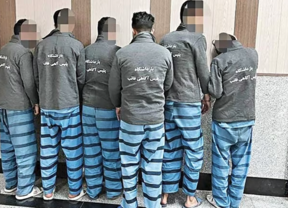 ضحية قادت الشرطة إليها.. القبض على عصابة في طهران "تعتدي على النساء أمام أعين أزواجهن"
