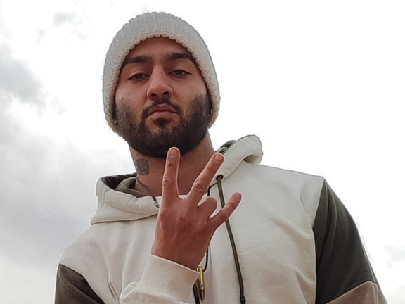 الحكم على مغني الراب الإيراني المعارض توماج صالحي بـ "السجن مع وقف التنفيذ والغرامة"