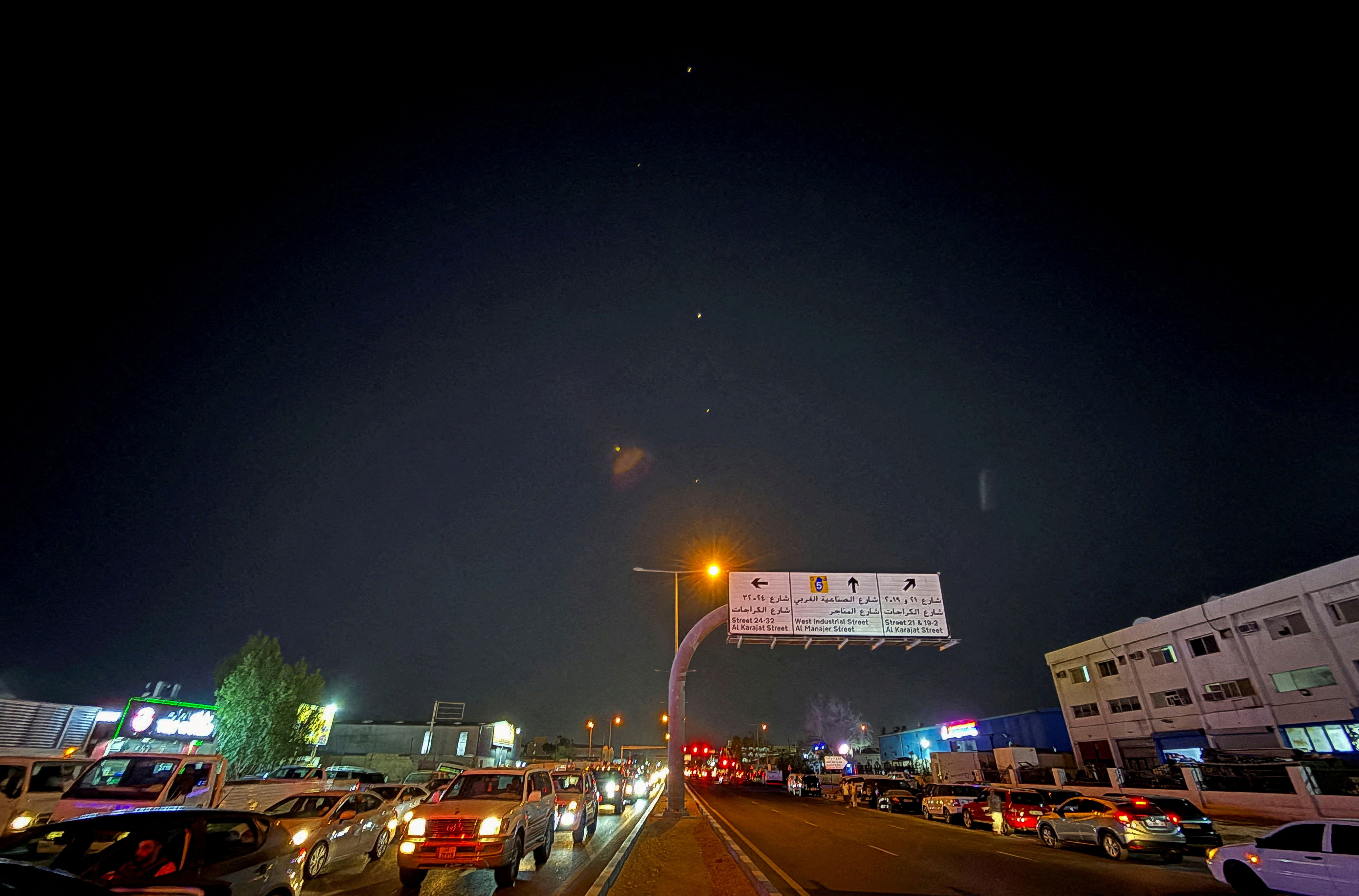 حمله موشکی ناموفق سپاه به پایگاه آمریکایی العدید در قطر با اطلاع قبلی؛ ترامپ تشکر کرد