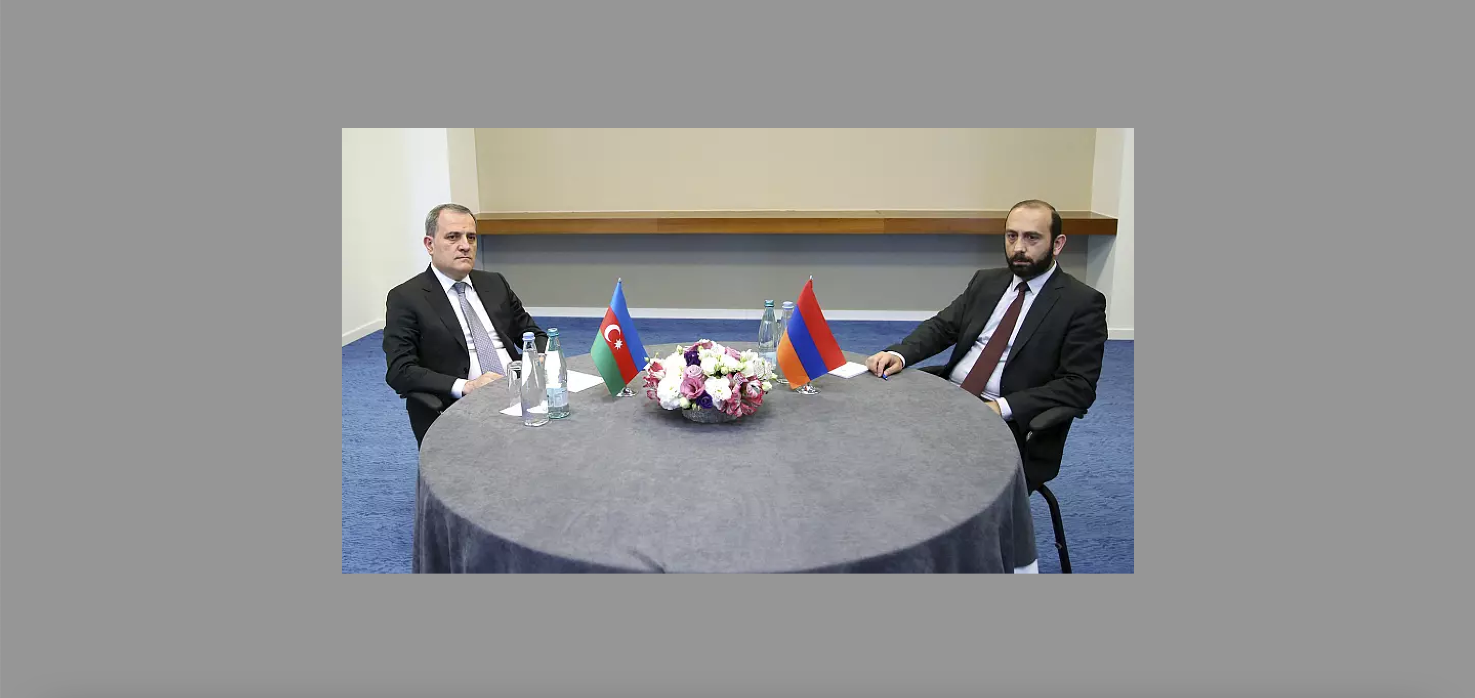 وزیران خارجه ارمنستان و آذربایجان برای اولین بار از زمان جنگ قره‌باغ در تفلیس دیدار کردند