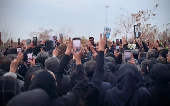 بیانیه ۲۰ فعال سیاسی و مدنی: سرکوب صدای مدنی به بهانه بینظمی، نمایشی تدارکدیده شده است