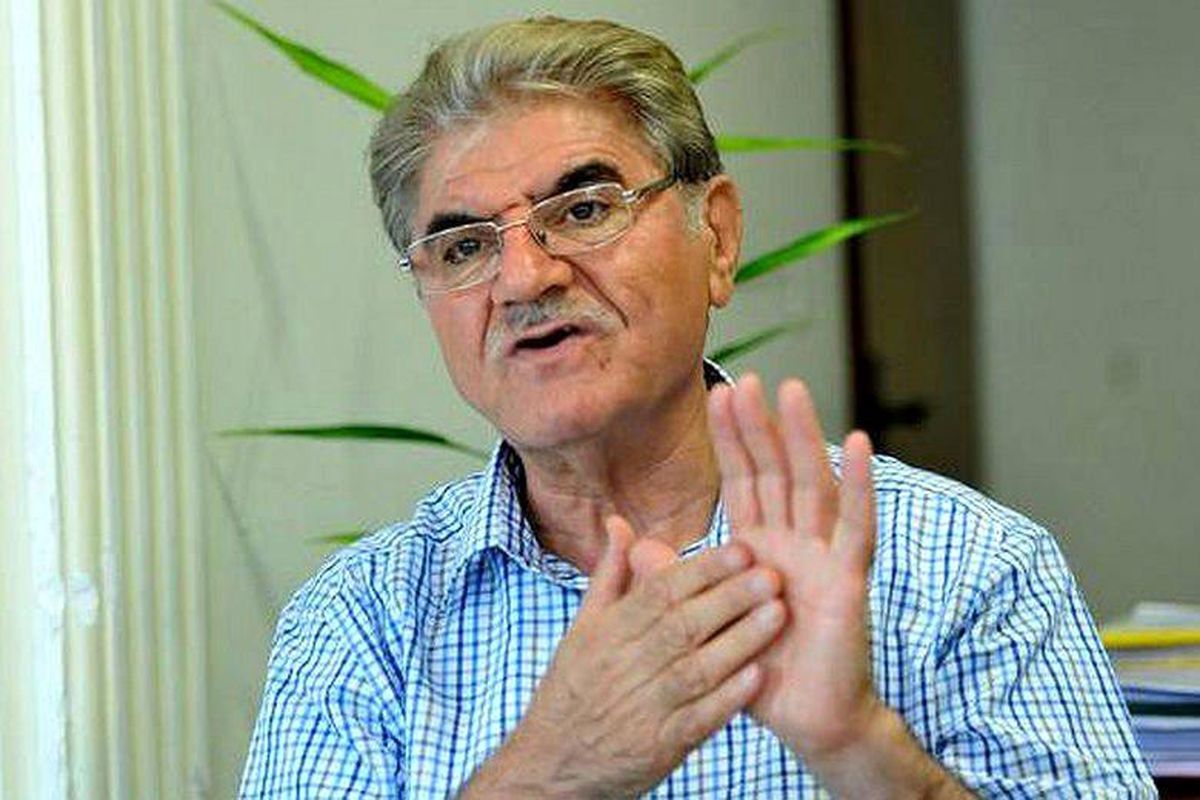 انعقاد الجلسة الثانية لمحاكمة محامي عائلة مهسا أميني اليوم في إيران