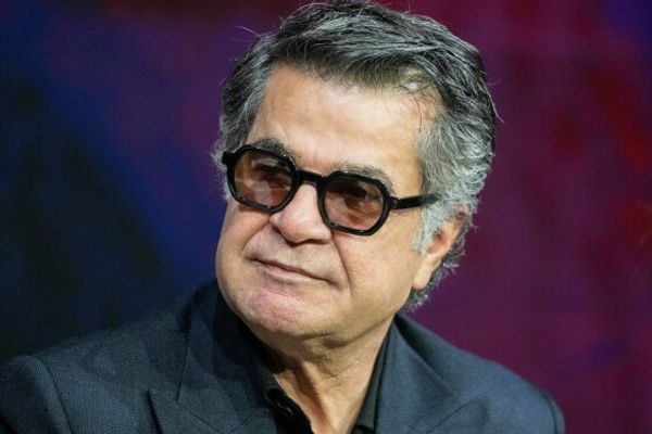 Filmmaker Jafar Panahi vows Iran homecoming despite new prison sentence
