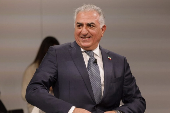 ولي عهد إيران السابق: النظام الحاكم في إيران ضعف ويبقى في السلطة بالقمع والظلم