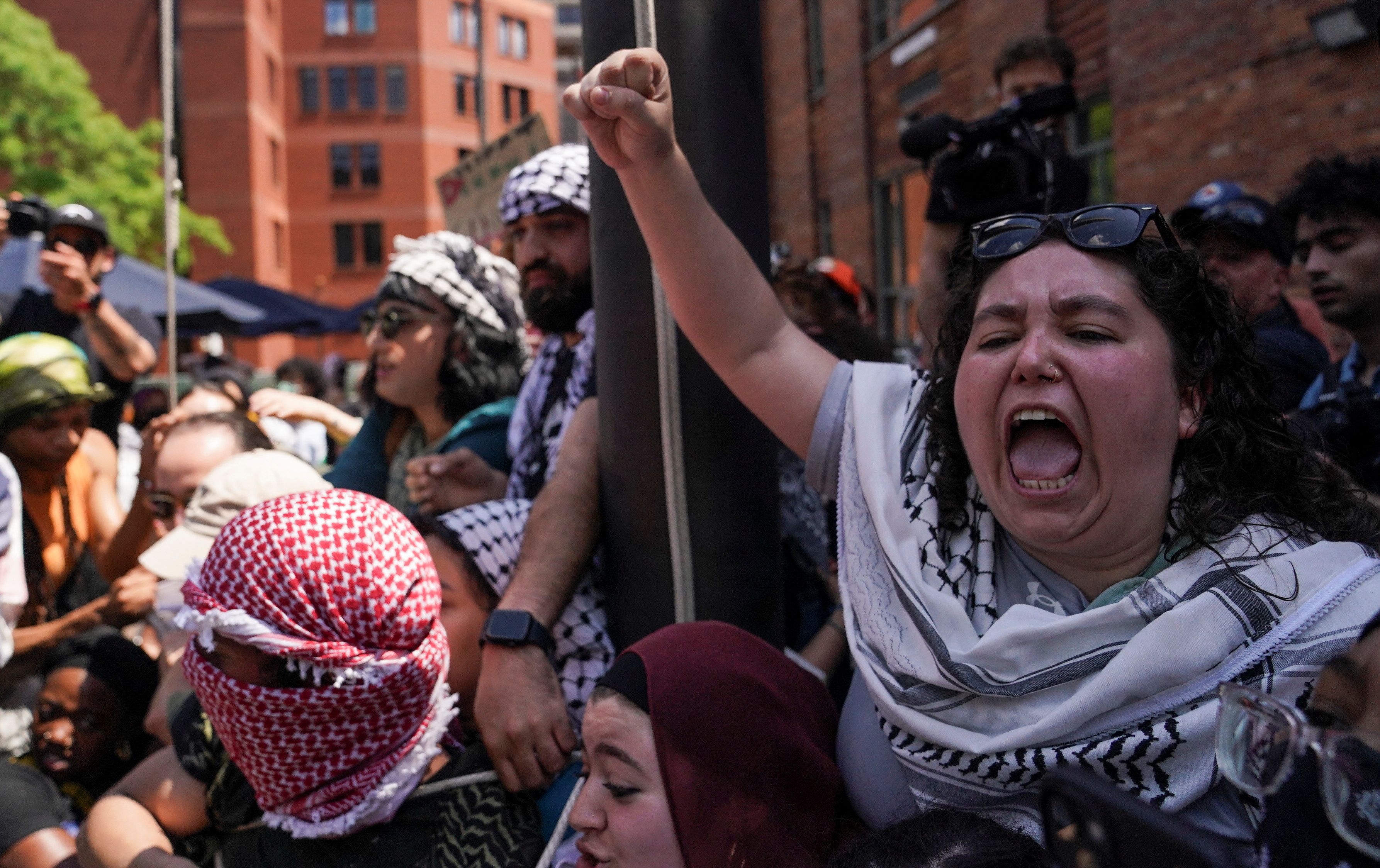 وال استریت ژورنال: دانشجویان حامی فلسطین در آمریکا از ماه‌ها قبل آموزش دیده بودند