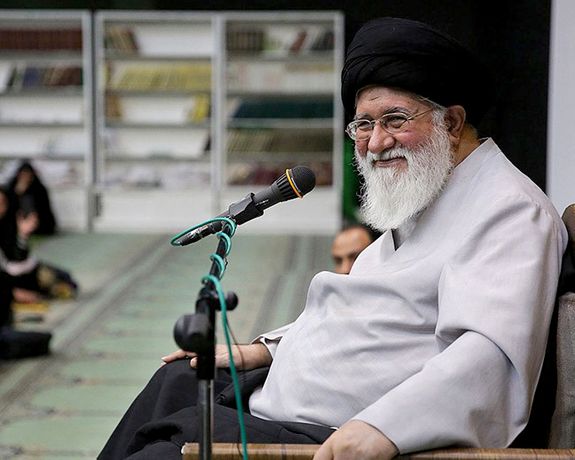 نماینده خامنهای در خراسان رضوی: جمهوریترین نظام روی کره زمین جمهوری اسلامی است