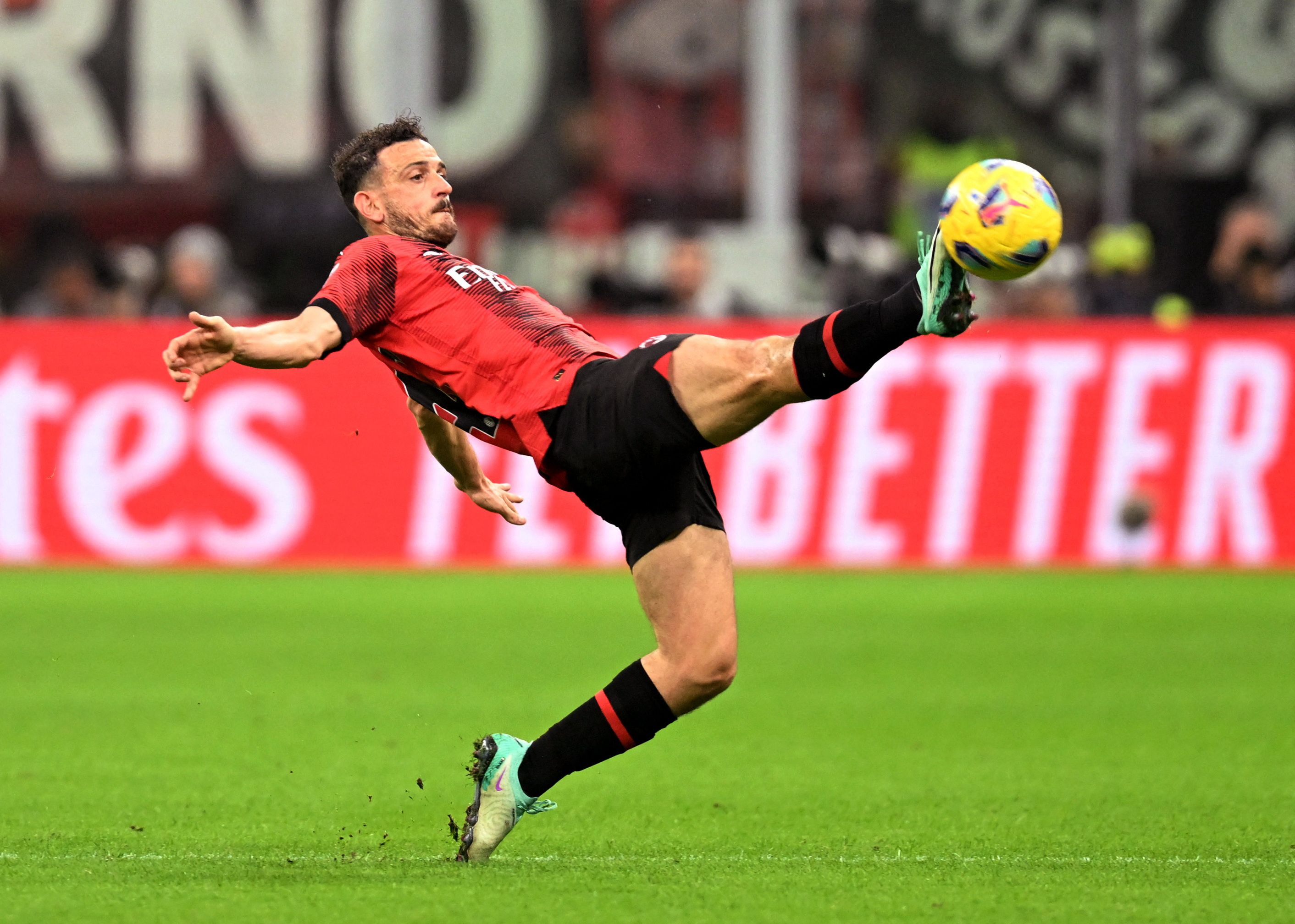 پرونده شرط‌بندی در فوتبال ایتالیا؛ الساندرو فلورنزی، مدافع میلان هم بازجویی شد