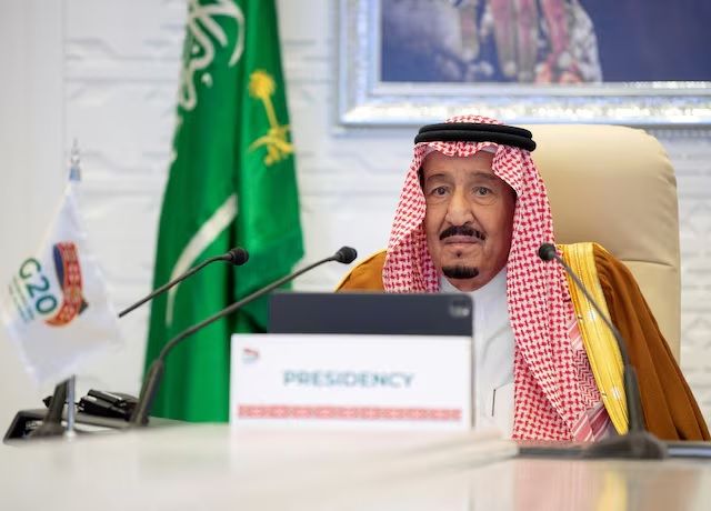پادشاه عربستان به‌دلیل بیماری بستری شد، محمد بن سلمان سفرش به ژاپن را به تعویق انداخت
