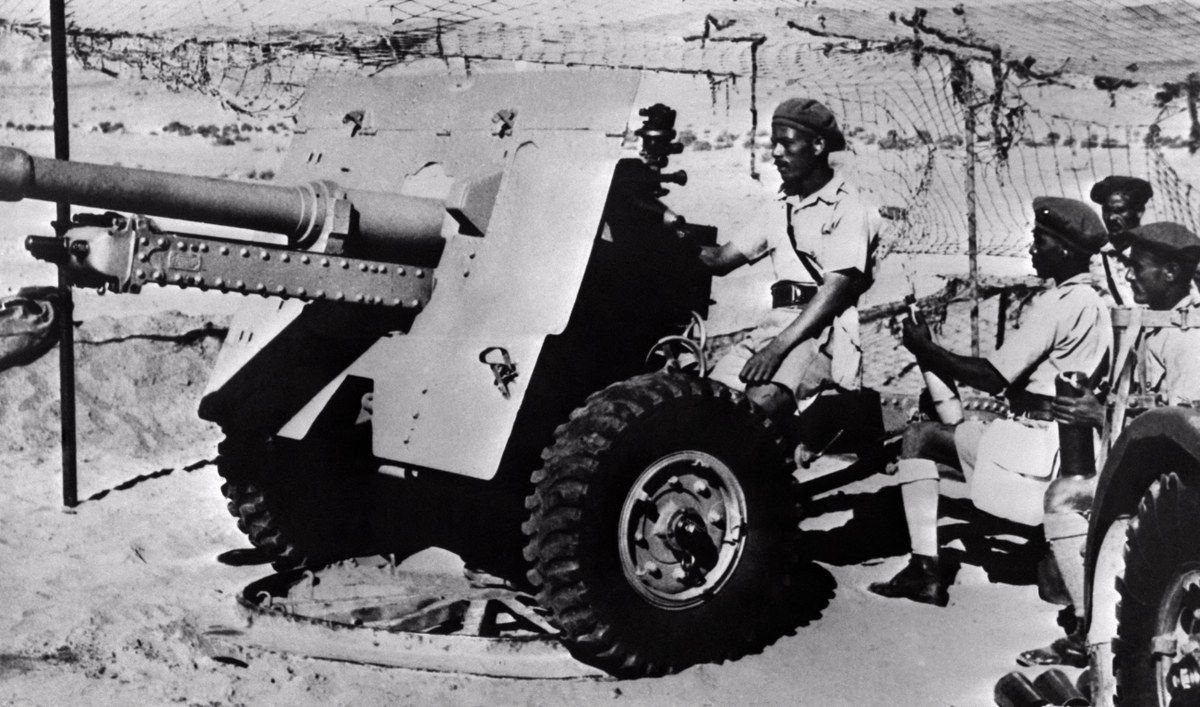 پیشروی تانک‌های مصری در جنگ اعراب و اسرائیل، سال ۱۹۴۸- عکس: AFP