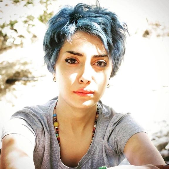 دنا شیبانی، ورزشکار سنگنورد و مربی اسنوبورد بازداشت و به پلاک ۱۰۰ شیراز منتقل شد