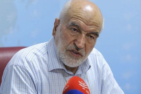 یوسف فروتن، روابط عمومی سپاه پاسداران در زمان تاسیس آن میگوید نمیخواستیم نام و نشانی از ایران در آرم سپاه باشد،