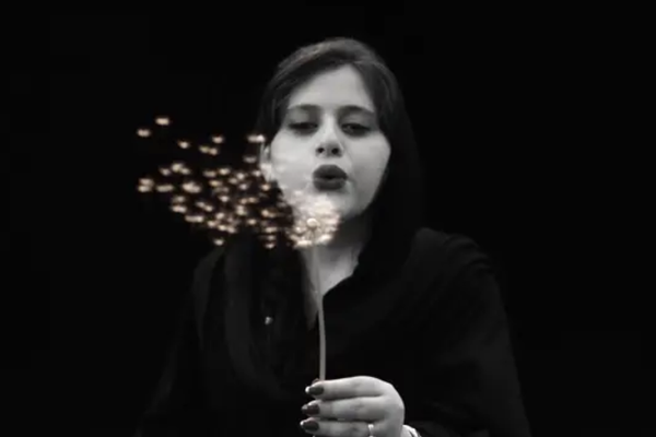قاصدک مهسا؛ گامبهگام با «زن، زندگی، آزادی»