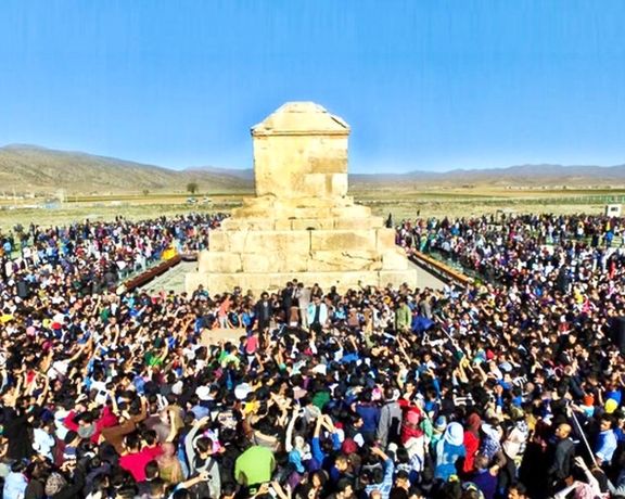 Thousands of Iranians flocked to Pasargadae, the cite of the mausoleum of Cyrus the Great, to celebrate Nowrouz in 2023 2023