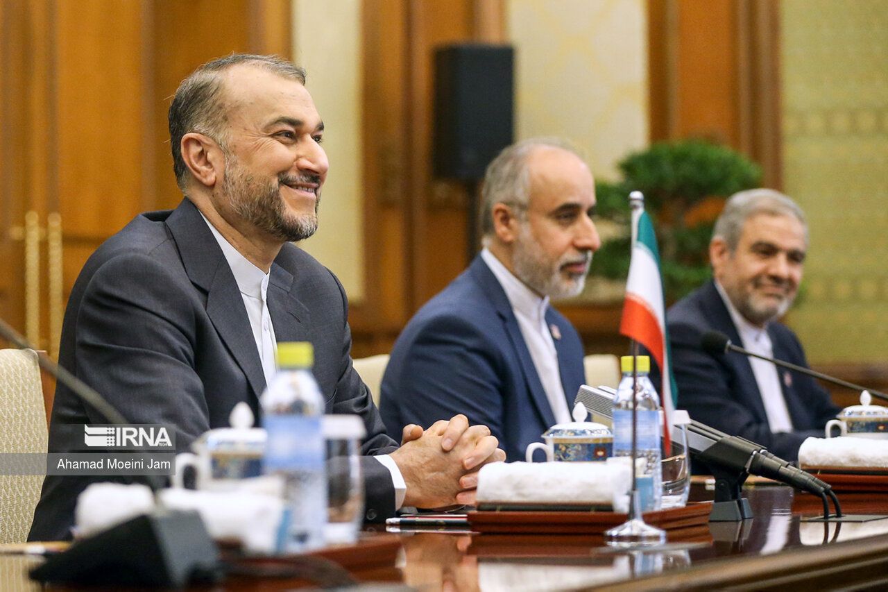 Iran, Azerbaijan FMs Hold Phone Call To Prevent Escalation