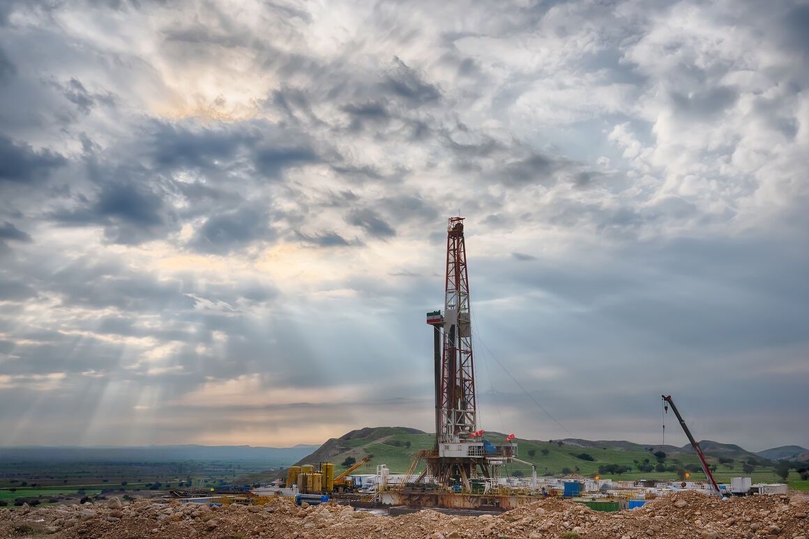 A US-Iran deal alone won't rescue Iran's oil economy