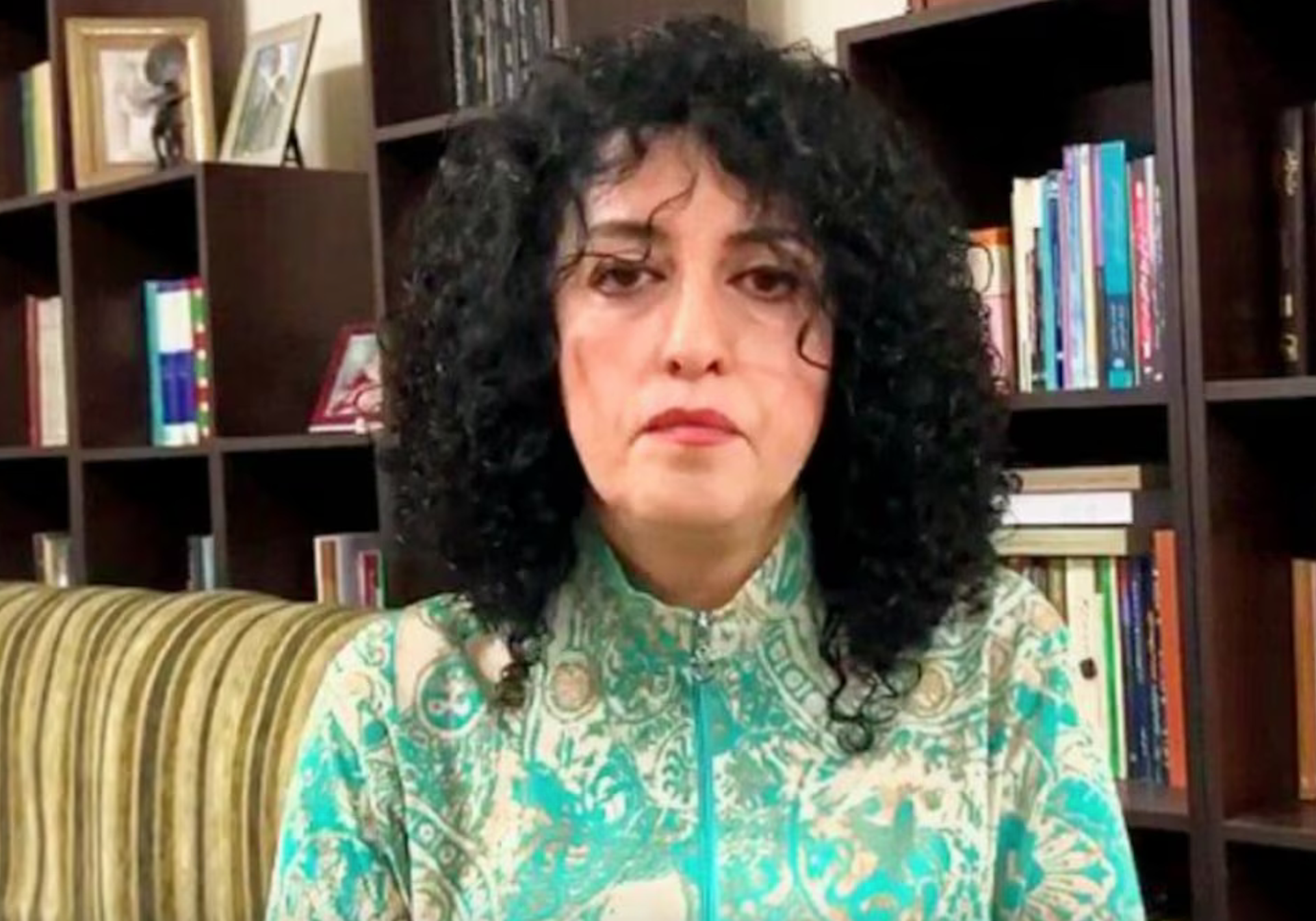 نرگس محمدی: جمهوری اسلامی با حملات شیمیایی می‌خواهد مانند طالبان مانع تحصیل دختران شود