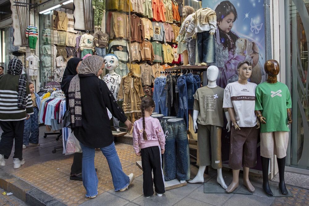 Iran economists warn recovery needs reform not just relief