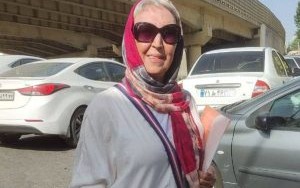 نسرین جوادی علیرغم عدم بهبودی کامل از بیمارستان طالقانی به زندان اوین بازگردانده شد