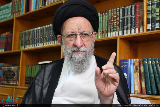 امام جمعه گرگان علیرغم سرکوب گسترده معترضان گفت: سخت گیریها درست نیست و جواب هم نمیدهد