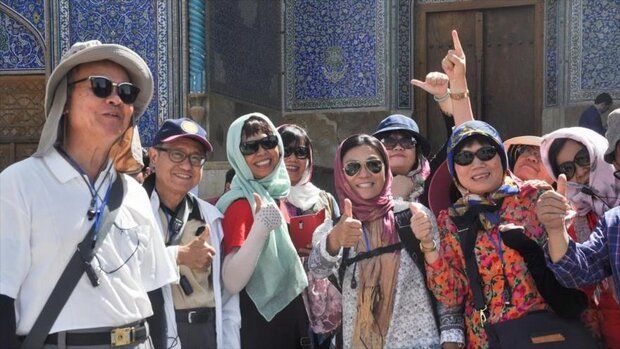 Iran Waives Visa For Chinese Tourists