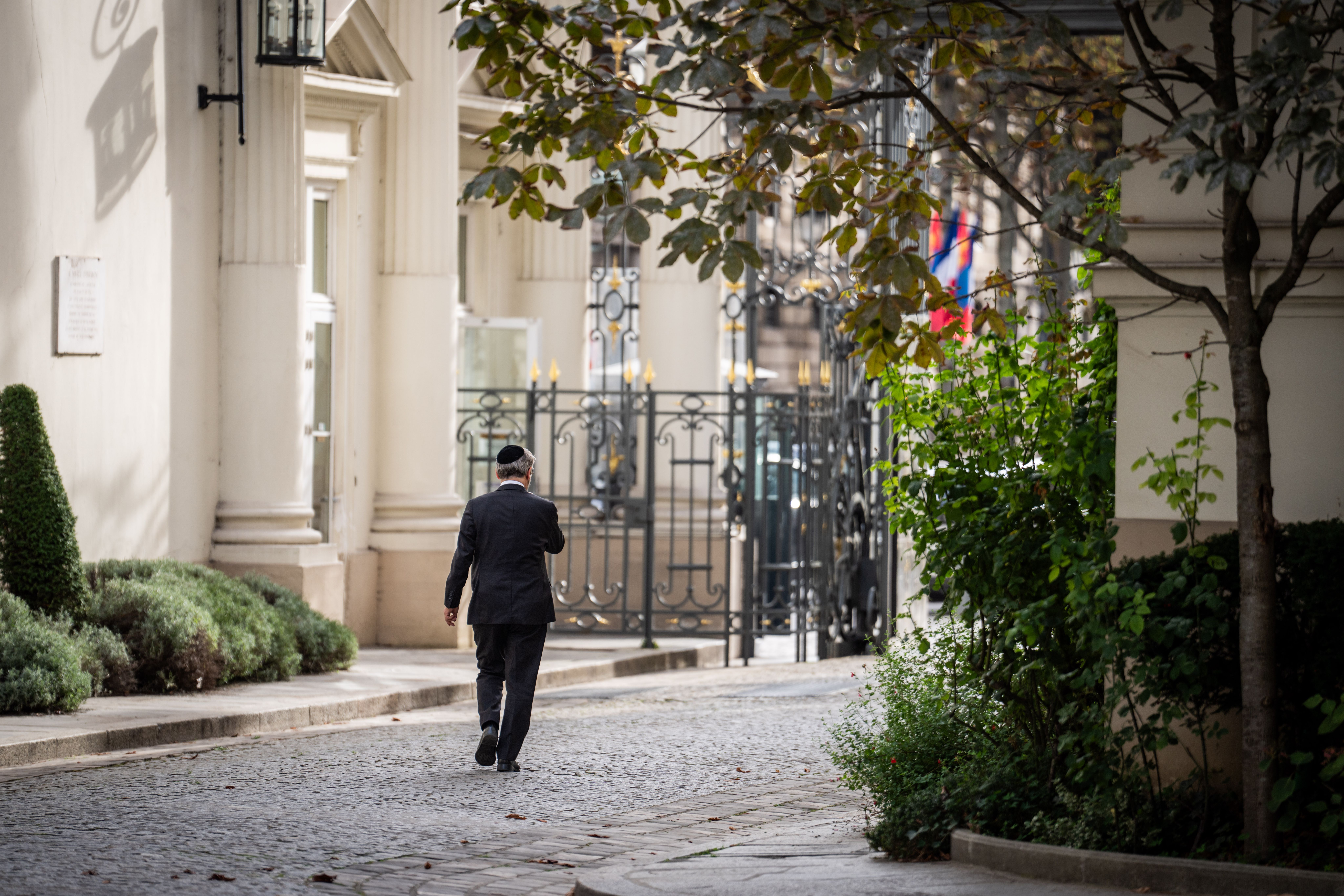 بریتانیا، فرانسه و آمریکا برای جلوگیری از حمله‌های یهودی‌ستیزانه تلاش‌ می‌کنند