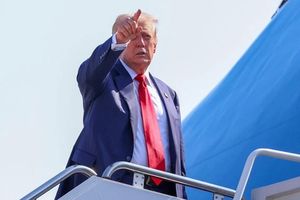 ترامپ: من کسی بودم که تاسیسات هستهای ایران را نابود کرد