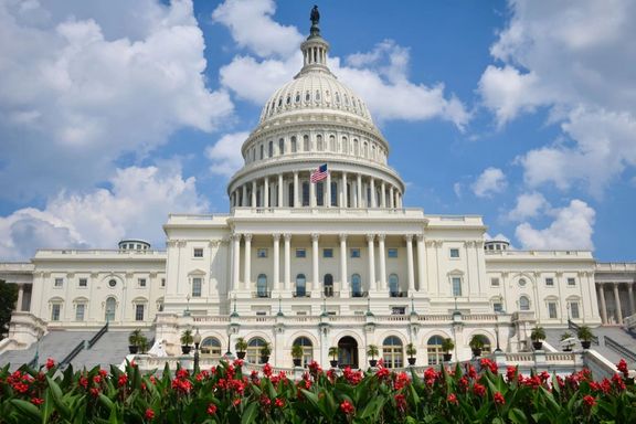 اصلاحیه جدید کنگره، پنتاگون را به ارائه گزارش درباره حمایت ایران از طالبان ملزم میکند