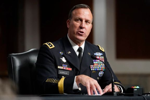 فرمانده سنتکام در عبور از تنگه هرمز تواناییهای نبرد نیروهای آمریکا در منطقه را بررسی کرد