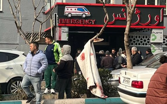 یک عضو کادر درمان دستکاری در آمار کشتههای اعتراضات در بیمارستانها را تایید کرد