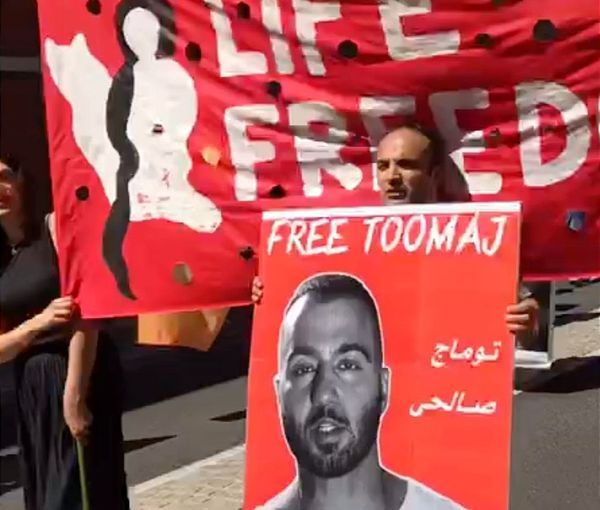 إيرانيون ينظمون تجمعات في عشرات المدن حول العالم لدعم المغني صالحي وسجناء سياسيين آخرين