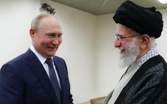 ناشطة إيرانية: لطالما كانت إيران ورقة بيد روسيا لإدارة علاقاتها مع الغرب