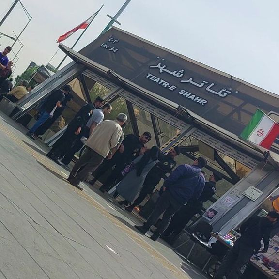 ضرب و جرح و بازداشت زنان در خیابانها برای اعمال حجاب اجباری