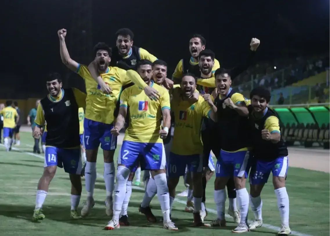 صنعت نفت ۲-۰ پیکان؛ امید آبادان برای بازگشت به لیگ برتر زنده ماند