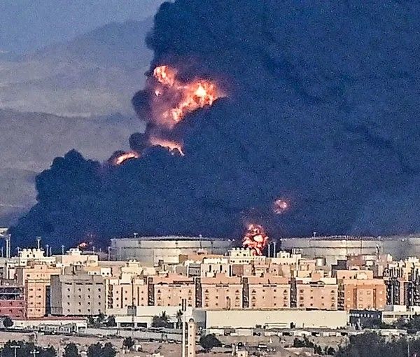 الولايات المتحدة والسعودية: هجوم الحوثيين على البنية التحتية المدنية يتم بدعم من إيران