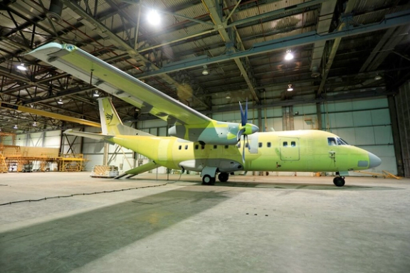 مجلة طيران ألمانية: "سيمورغ" الإيرانية مُستنسخة من طائرة "أنتونوف 140" الأوكرانية