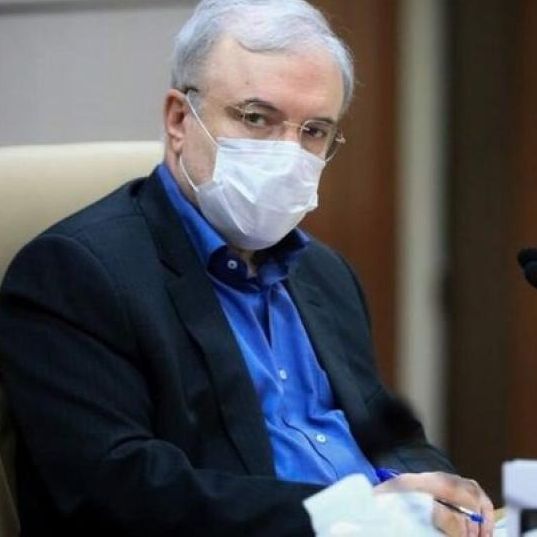 وزیر بهداشت: چون مردم سراسیمه و بدون دعوت برای تزریق واکسن آمدند، بینظمی ایجاد شد