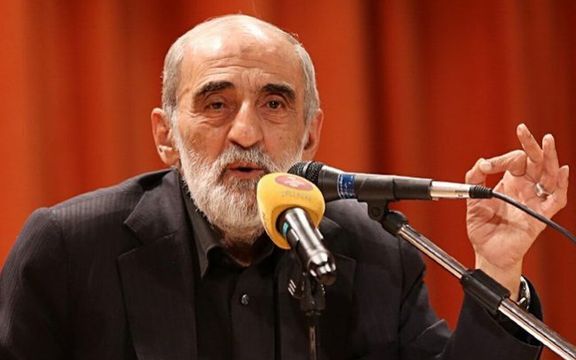 شریعتمداری در واکنش به قطعنامه شورای حکام، آمریکا و تروئیکای اروپا را «مغز مگسی» خواند