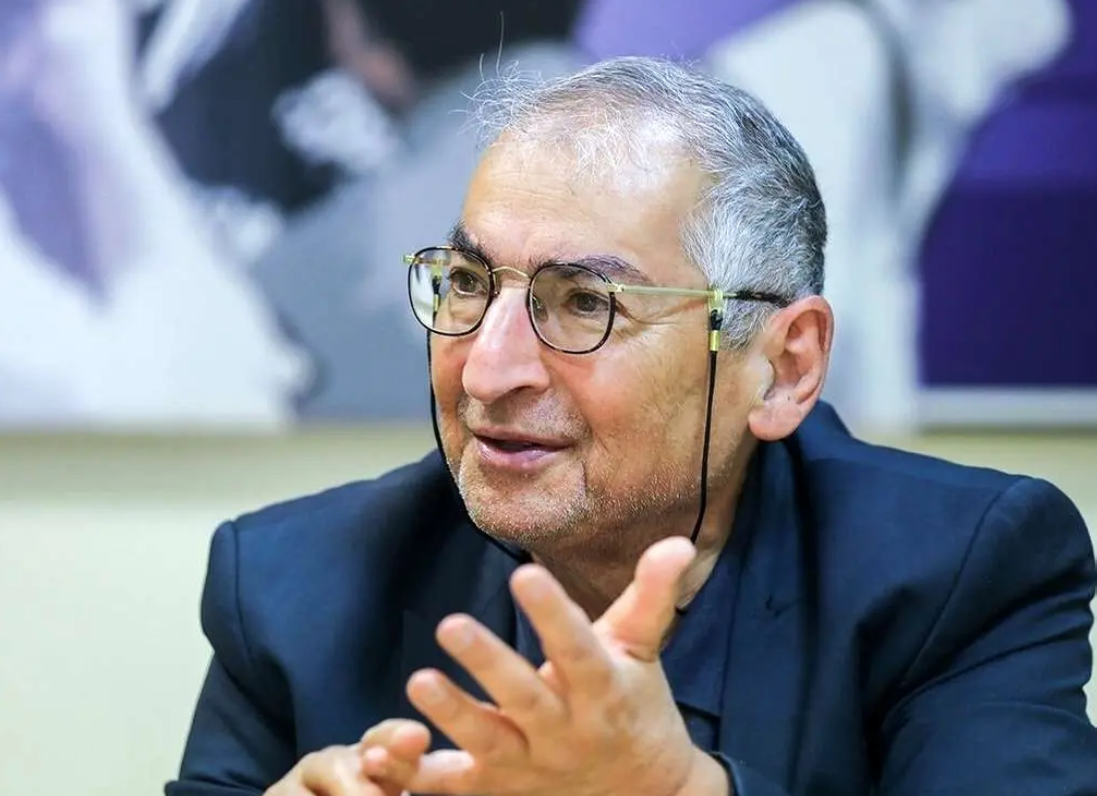 صادق زیباکلام، استاد دانشگاه منتقد حکومت، زندانی شد