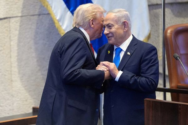 ‘Good cop, bad cop’: Is Trump-Netanyahu Iran policy a ruse?