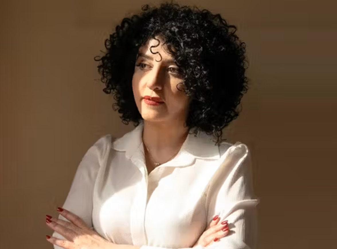 نرگس محمدی، محبوس در زندان زنجان، به‌صورت اورژانسی به بیمارستان منتقل شد
